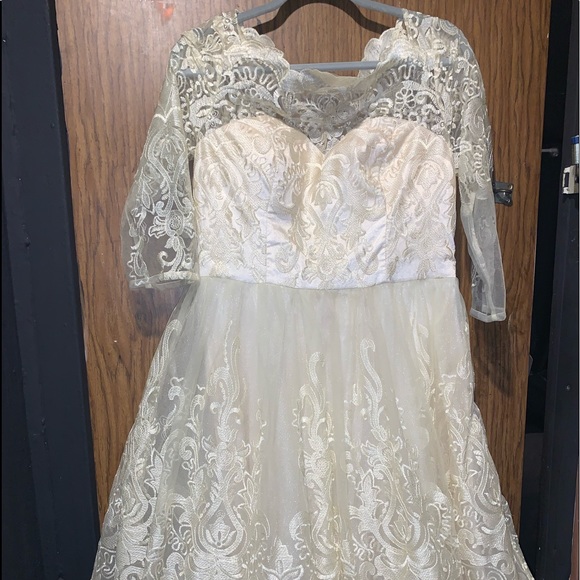 wedding dress lace sleeveless High Slit Sleeveless V Neck White Lace Dress for Wedding  TANYA BRIDAL